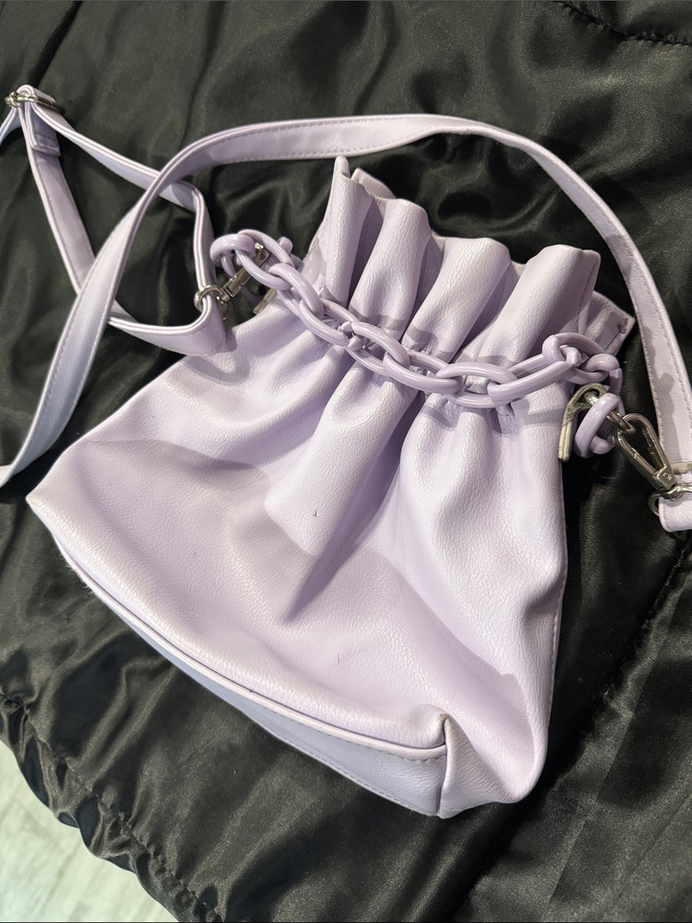 Lavender Drawstring Chain Shoulder Bag